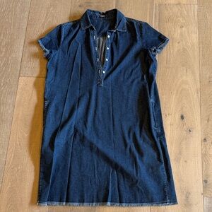 J. McLaughlin Blue Denim Shirt